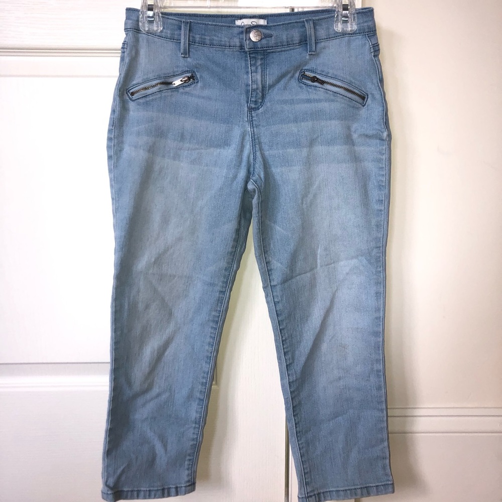 Cropped Light Wash Jeans